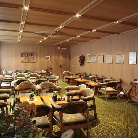 Hotel Alpino Plan セルヴァ・ディ・ヴァル・ガルデーナ エクステリア 写真